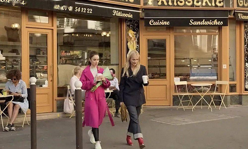 the|巴黎版《小时代5》开播被狂嘲，伪法式穿搭太辣眼，“最美星二代”的脸也撑不住？