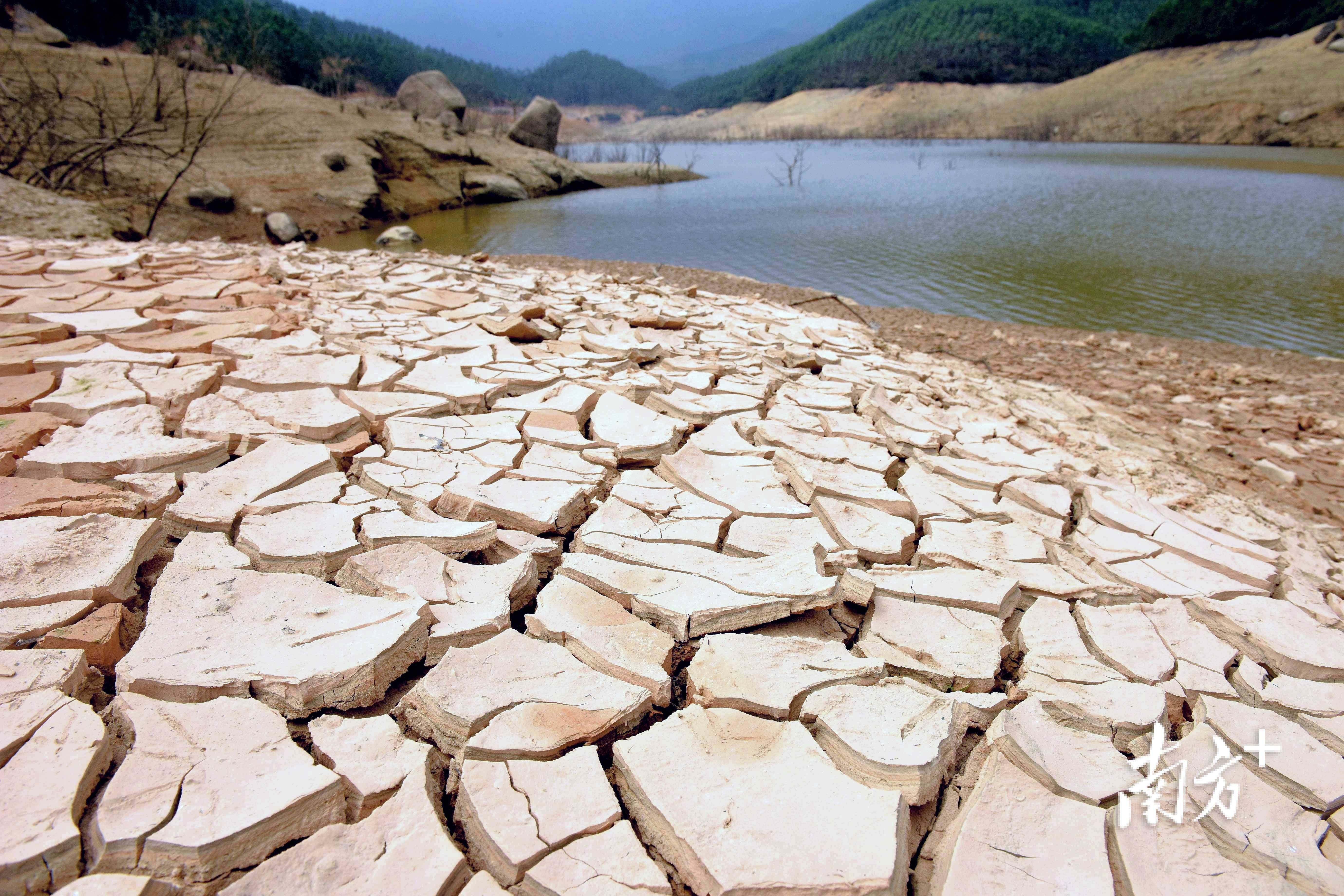 缺水灾区图片图片