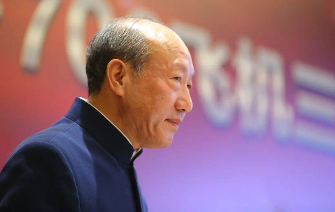 创始人之一,在创业搭档王健法国意外身亡之后,所有人都以为陈峰真的