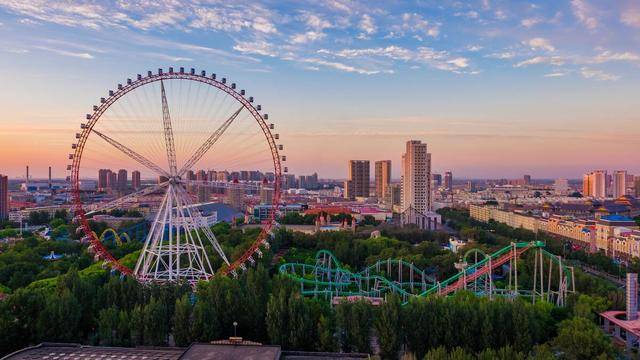 哈爾濱這個4a公園是規模最大的露天遊樂場擁有遊樂設施40餘項