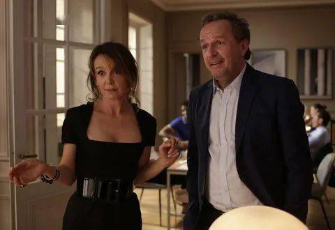 the|巴黎版《小时代5》开播被狂嘲，伪法式穿搭太辣眼，“最美星二代”的脸也撑不住？