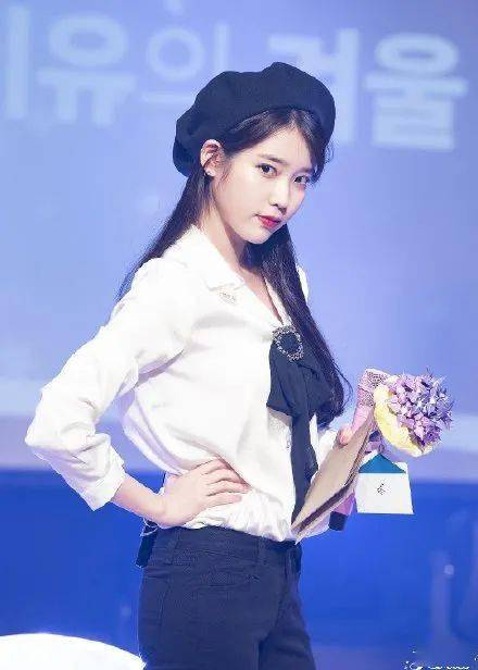 姐妹讲真!冬天有了贝雷帽,穿衣就是好看!!