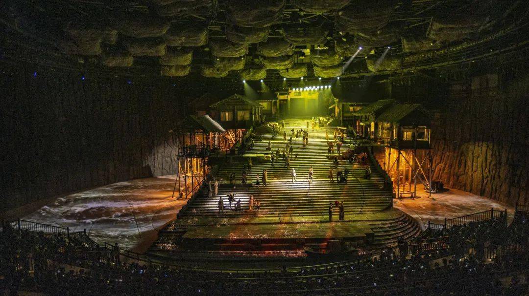 打造颠覆感官的沉浸式艺术盛宴新方式诠释鲁迅精神与李捍忠总导演