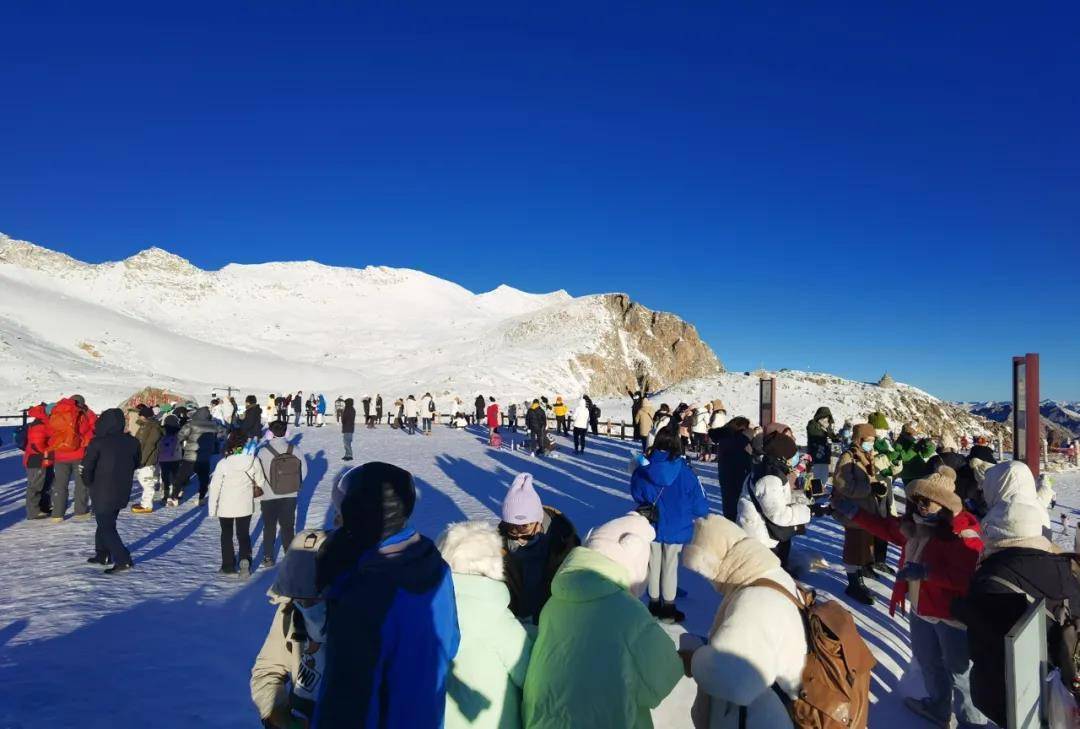 疫情|今天，达古冰川游客达最高限量