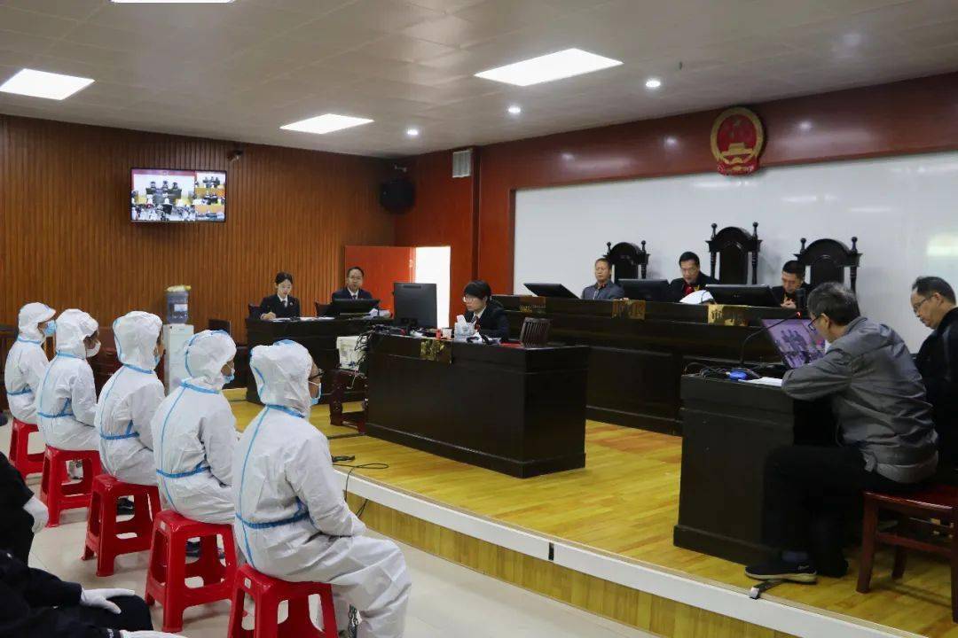 东兰毒贩落网拒不认罪零口供起诉一审被判15年