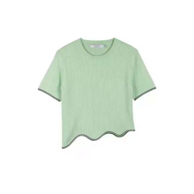 中年人|打开小敏家的衣橱，里头全是“断货王”