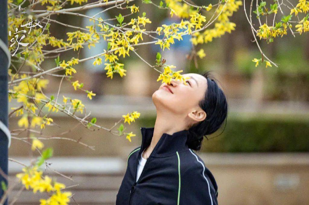 中年人|打开小敏家的衣橱,里头全是“断货王”