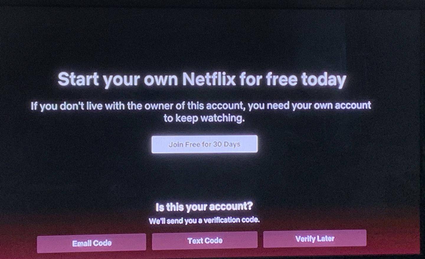 亿美元|一年损失 90 亿美元，Netflix 再次测试打击“共享帐户密码”行为