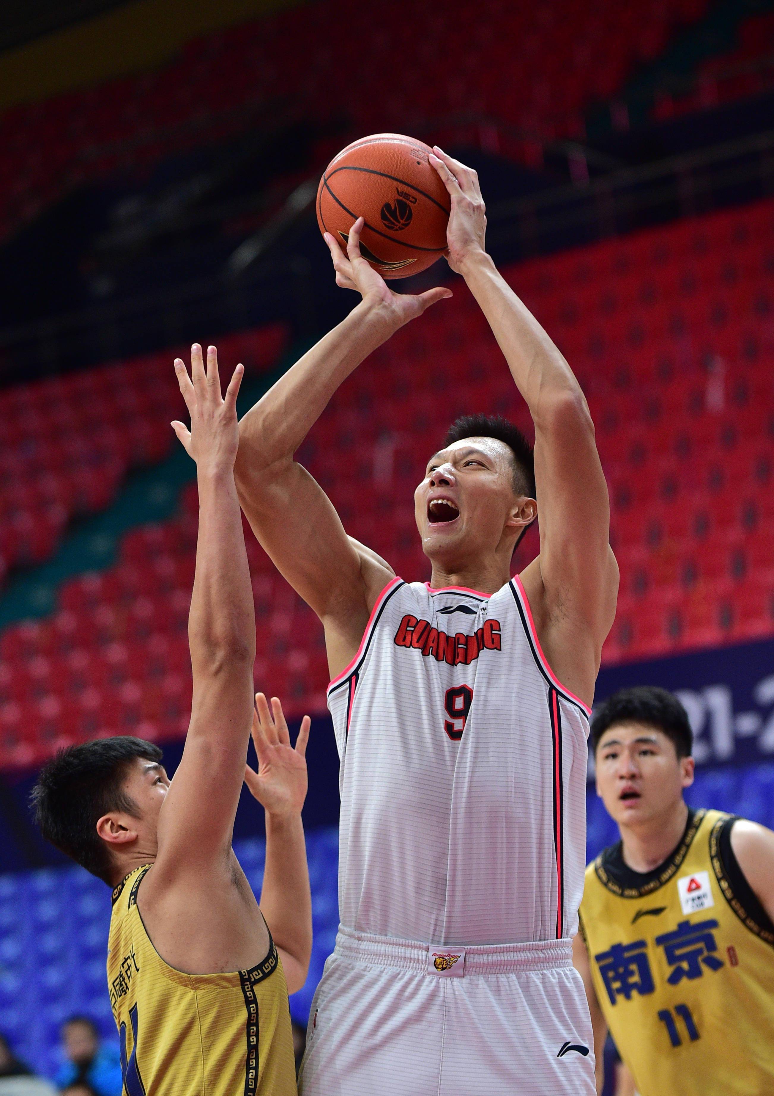 篮球——cba第二阶段:广东东莞大益胜南京同曦宙光_比赛_球员_吉林