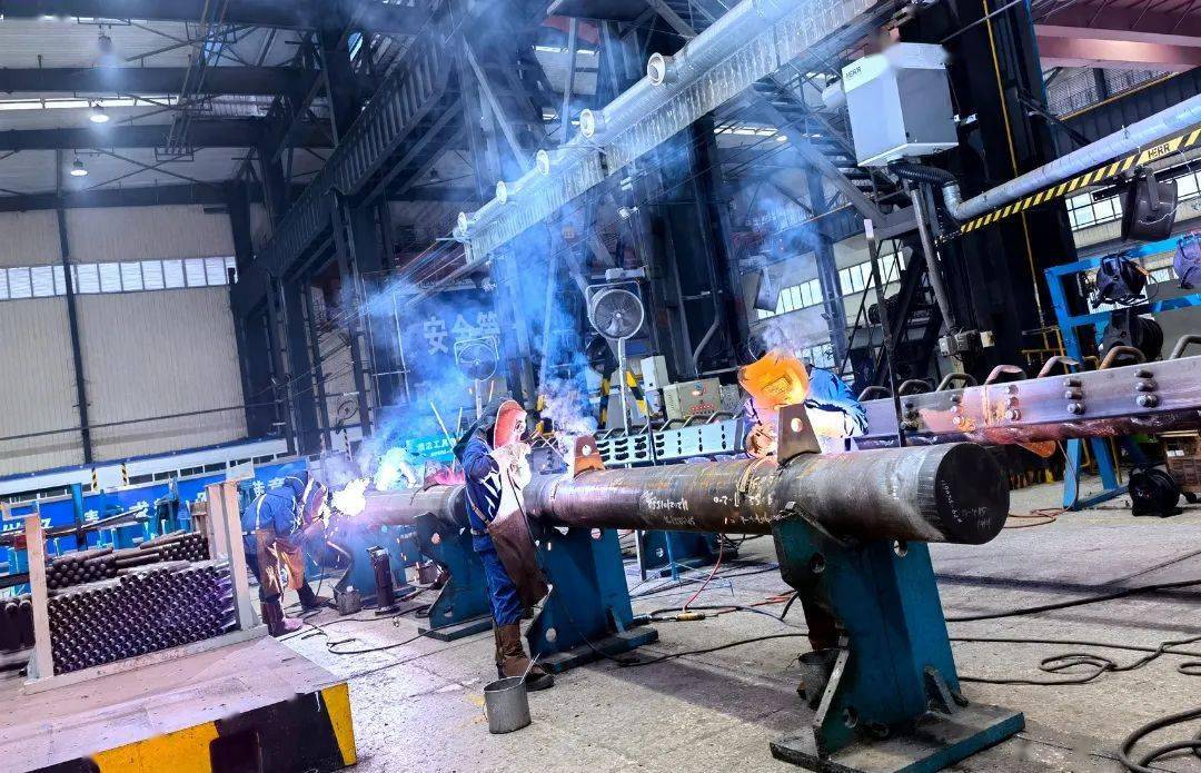 新年伊始,东方锅炉生产全线启动!_车间_员工_工作