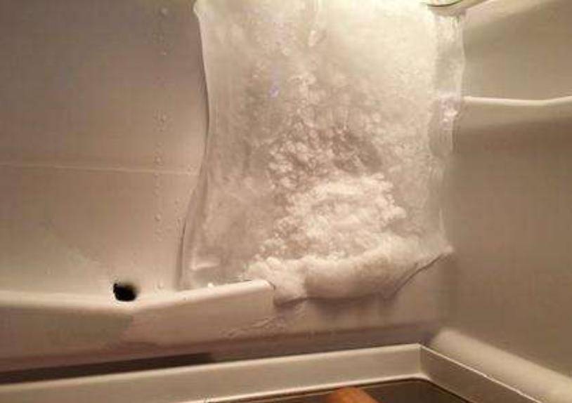 冰箱老是结冰 怎么回事 209dde5705774a3290da9126a5aa46f1.jpeg