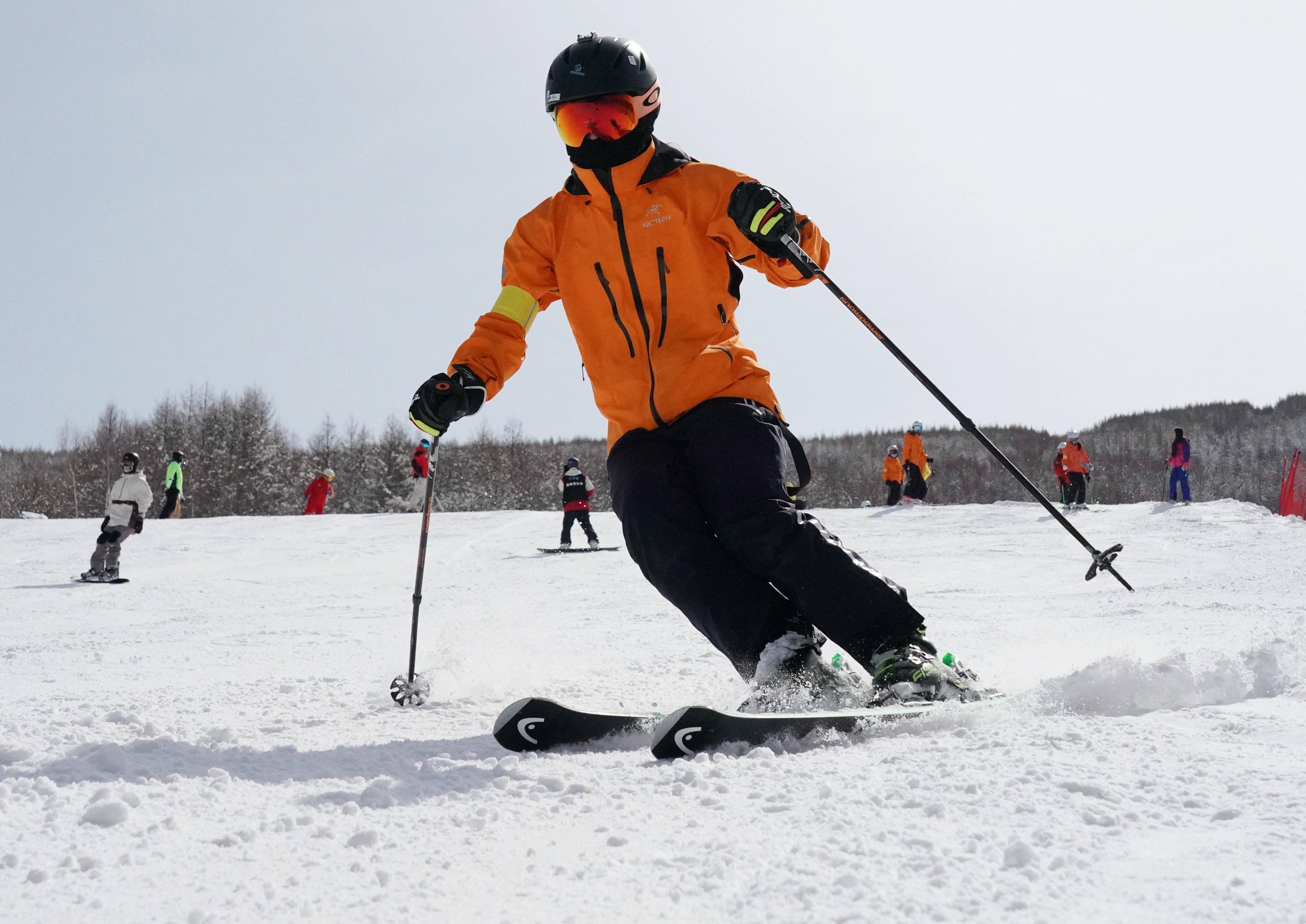 身怀绝技医者仁心高山滑雪医疗保障团队滑雪医生怀伟