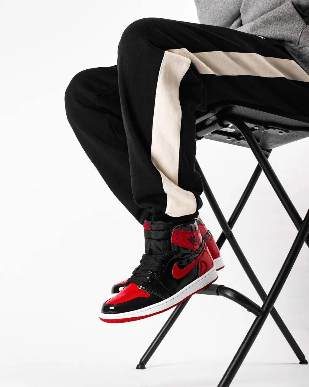 漆皮 终于来了！「新黑红」Air Jordan 1 正式上架 SNKRS！