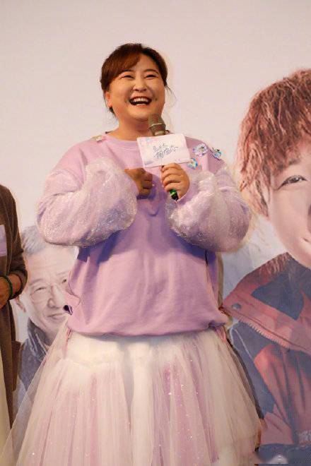 电影|贾玲谈片场即兴表演:结账动作必须得完成!