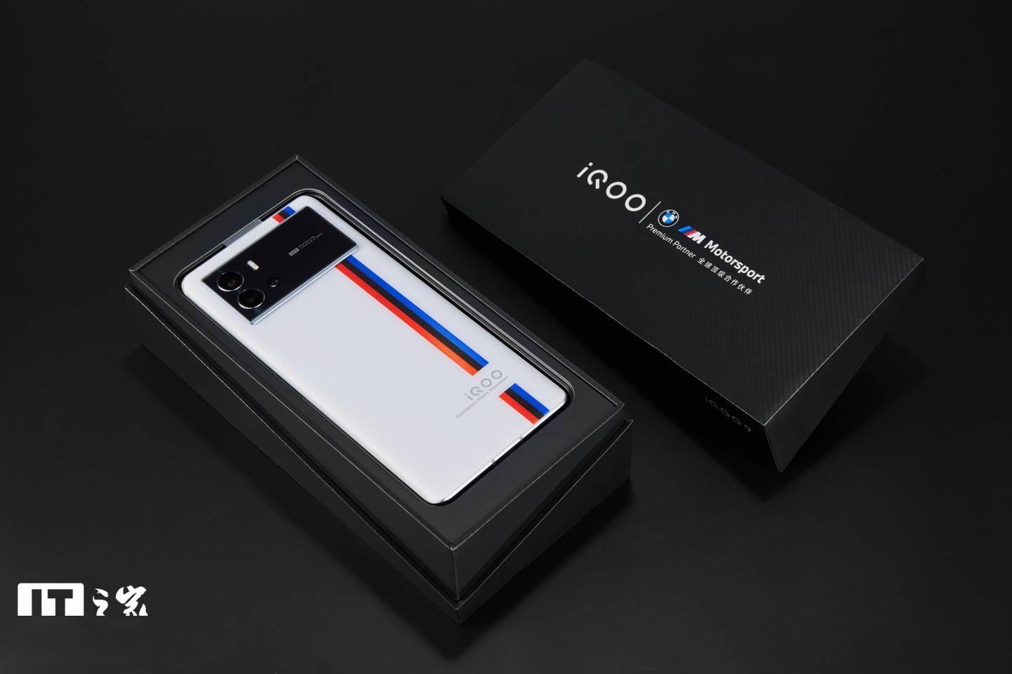 游戏|【IT之家开箱】iQOO9 / Pro 图赏：“致敬速度，极致性能”