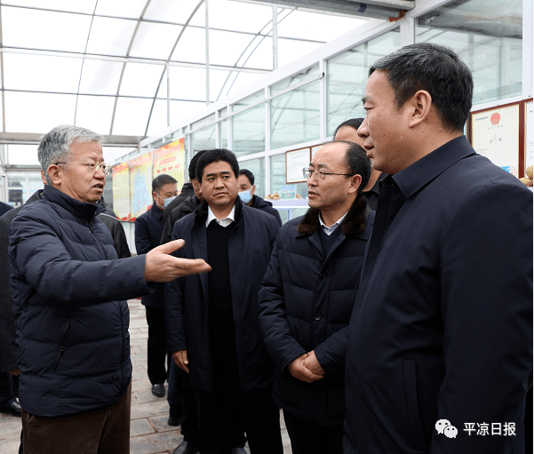 周伟带队观摩庄浪县高质量发展和全产业链建设重点项目