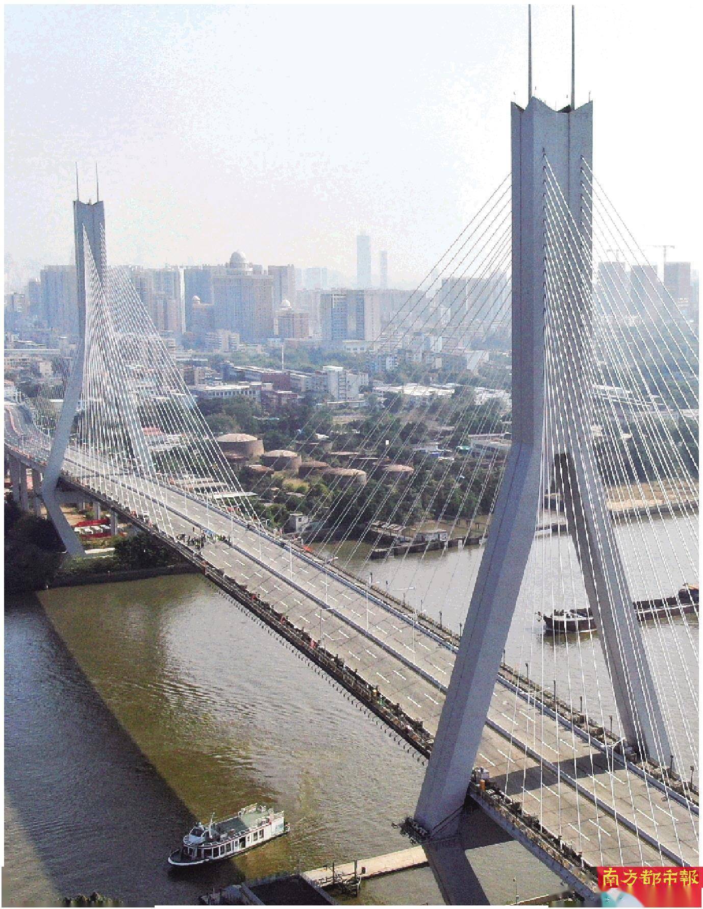 1月8日,广州鹤洞大桥大中修工程桥面部分工程已完工.