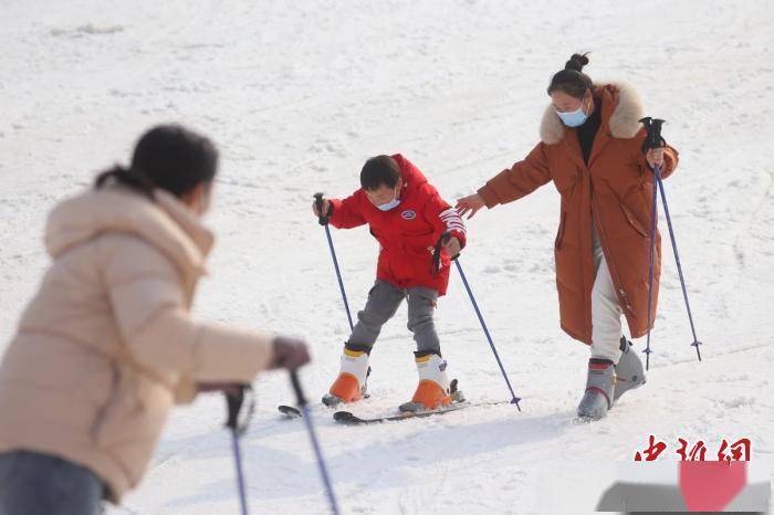 滑雪|冬奥会临近 江苏盱眙掀起“滑雪热”