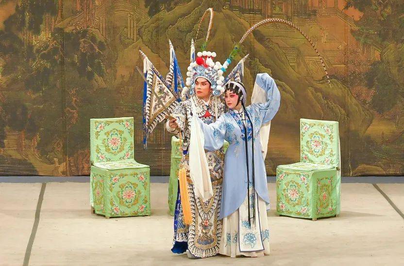 《武松大闹狮子楼》杨作霖,吴少冠表演此外,由广州粤剧院青年演员余碧