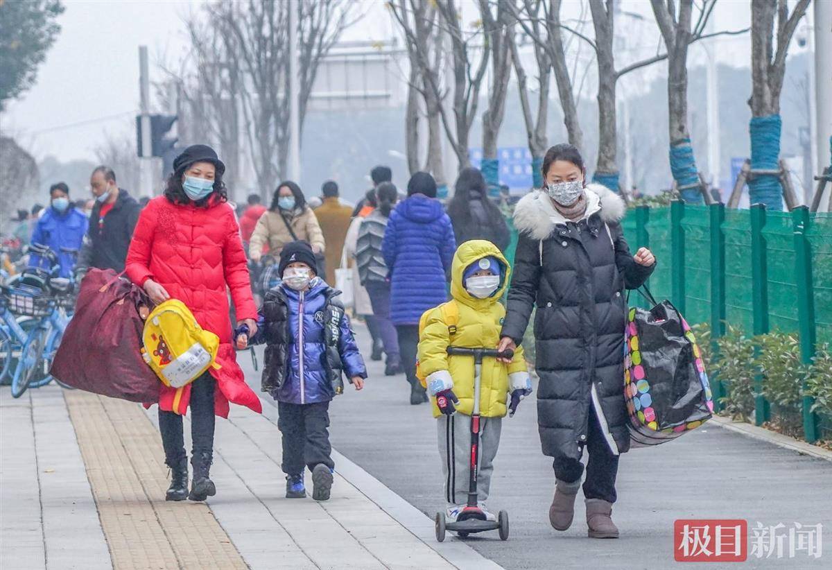 国际|记者调查发现：幼儿园更名后课程有变化，武汉部分幼儿园仍使用“国际”“双语”名称