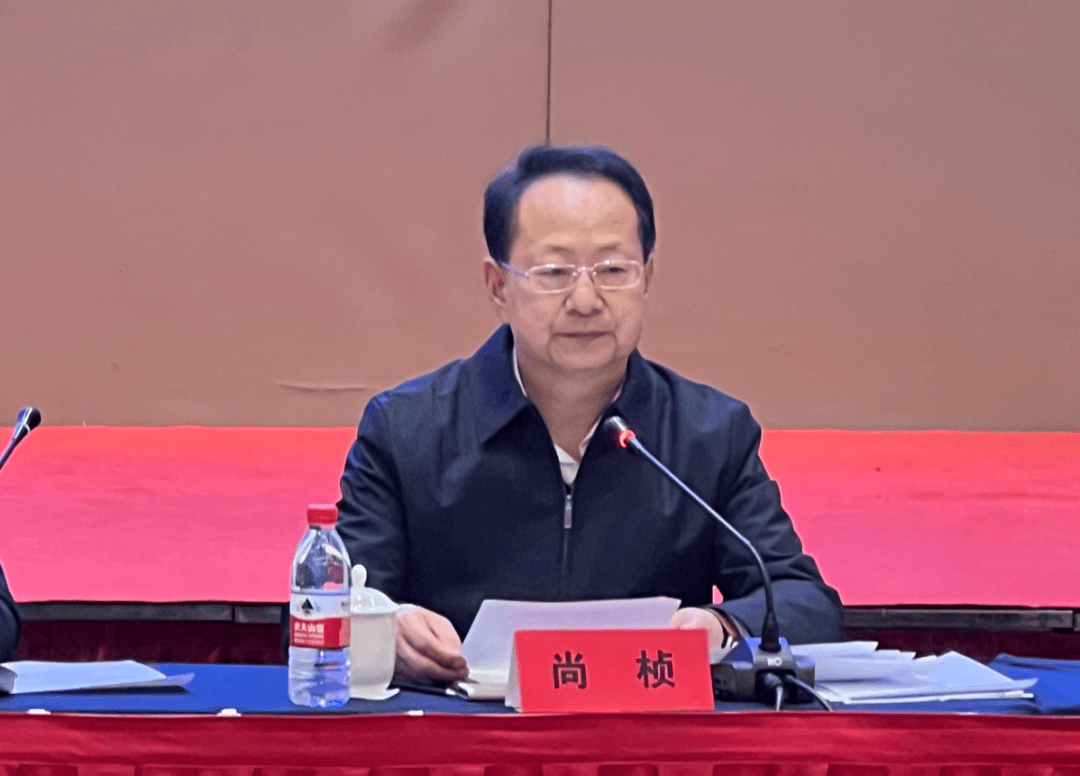 中国社会帮扶网董事长尚桢发言启动会上,中国社会帮扶网董事长尚桢