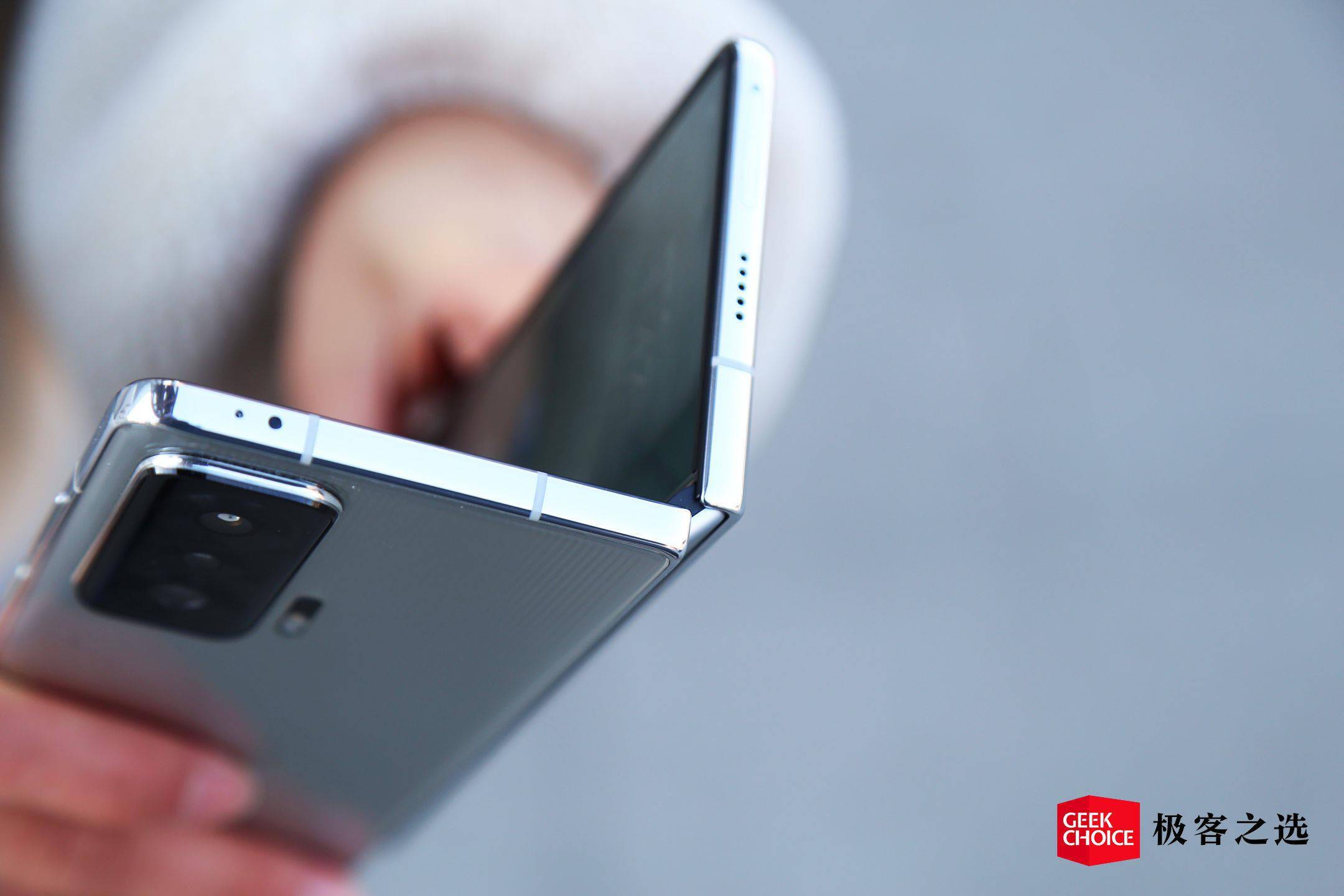 nit|荣耀Magic V体验：想要折叠屏还要骁龙 8？现在只有它