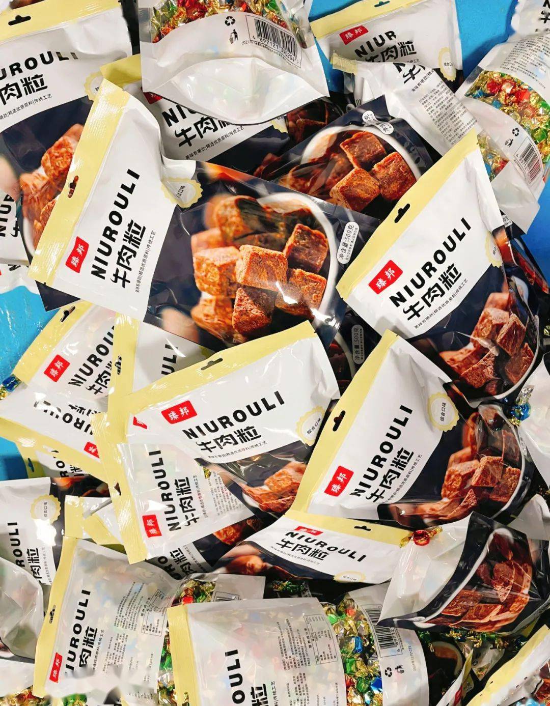 商超|商超同款断货王!4折抢牛肉粒界的“天花板”,咸香酥脆,满嘴肉香,买到全靠运气!