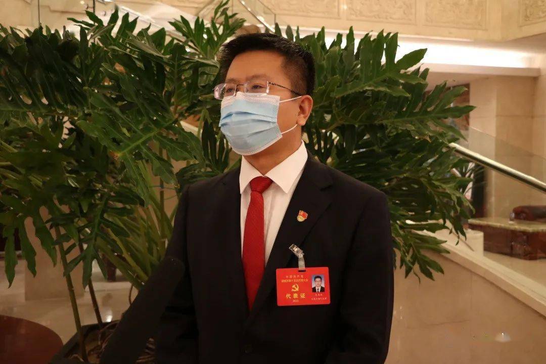 李海林 市工信局党组书记,局长市第十五次党代会,是在"两个一百年"