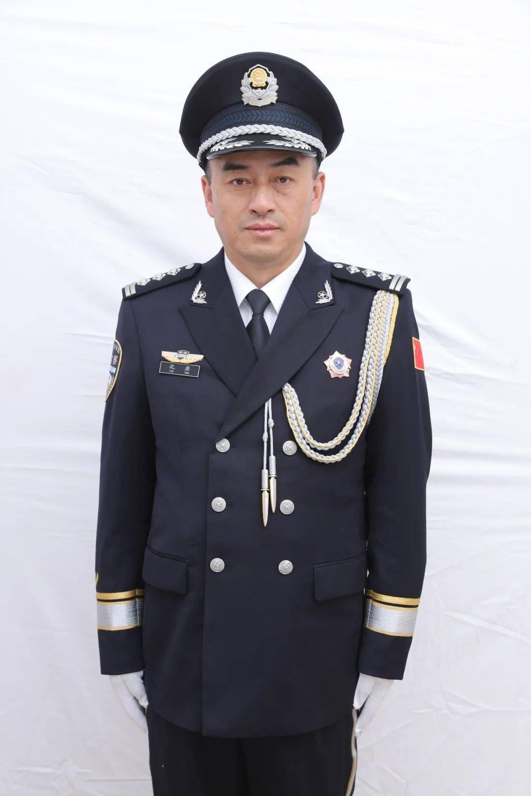 警察制式服装图片