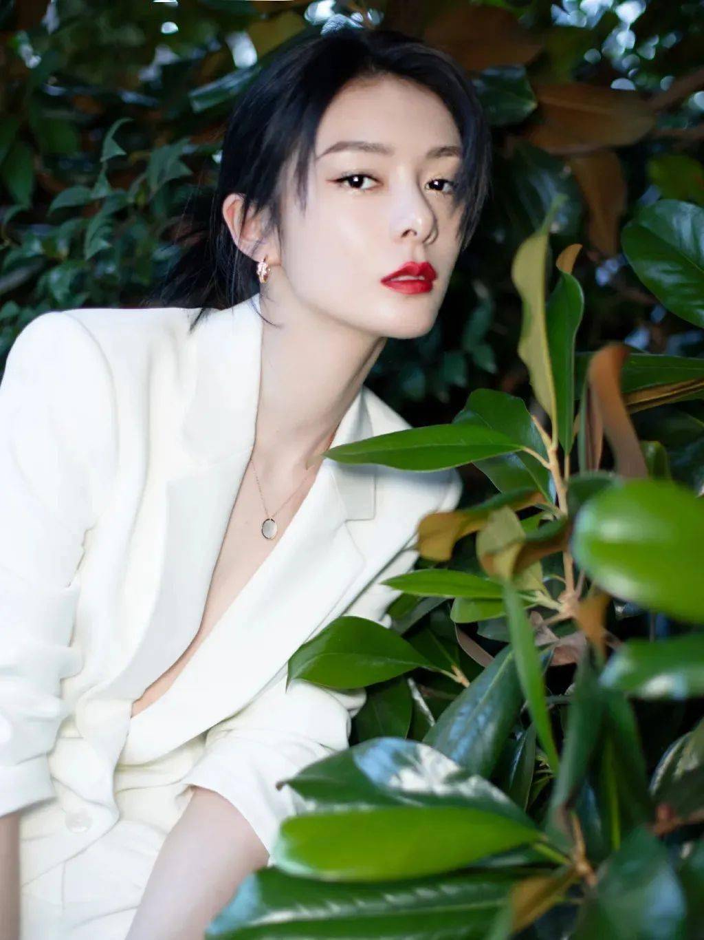 色调新年前高效变美，竟然只需要「换发色」？！