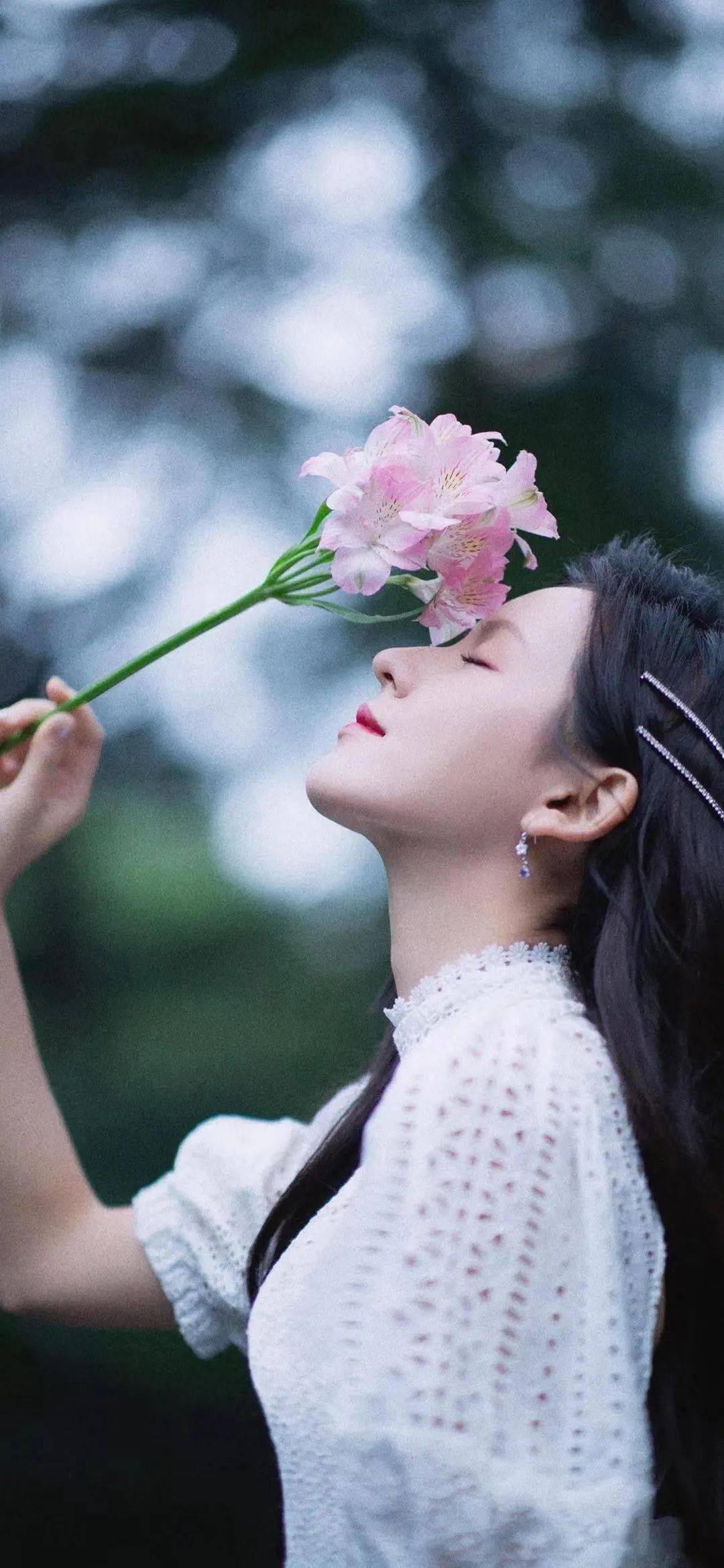 什么叫做纯真 b87a36f3b825423e9bcada72bd2444f5.jpeg