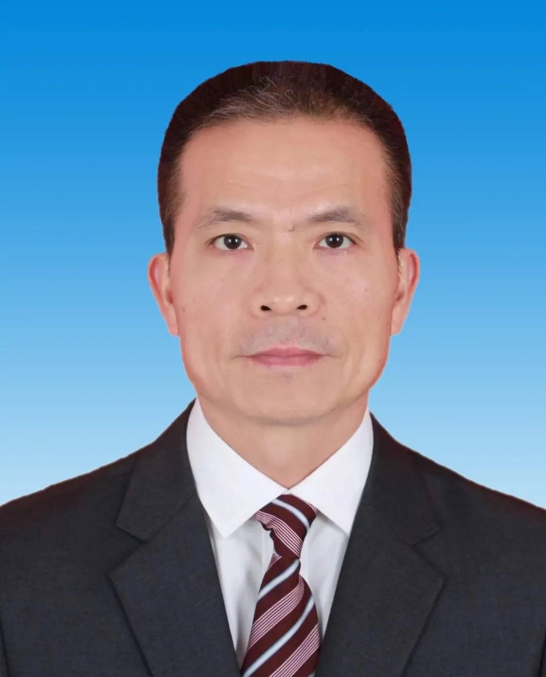 新一届东莞市人大常委会,市政府领导班子选举产生(附简介)