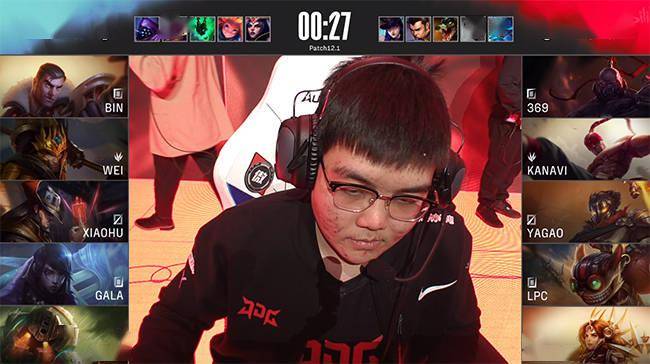 闪现|LOL-LPL：Xiaohu卡牌前期节奏起飞，RNG 2-1击败JDG喜提春季赛首胜