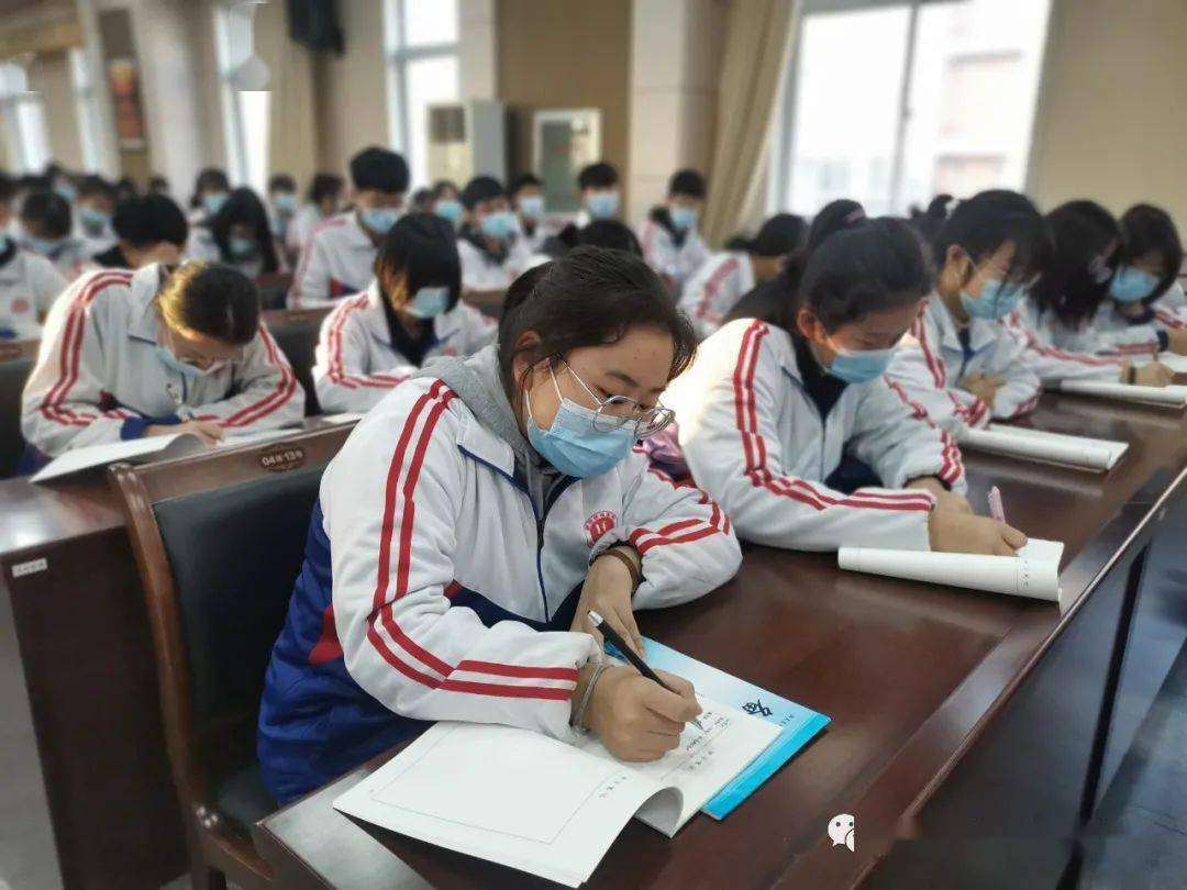 让青春梦想绽放时代之花——柳城高级中学团校开班仪式