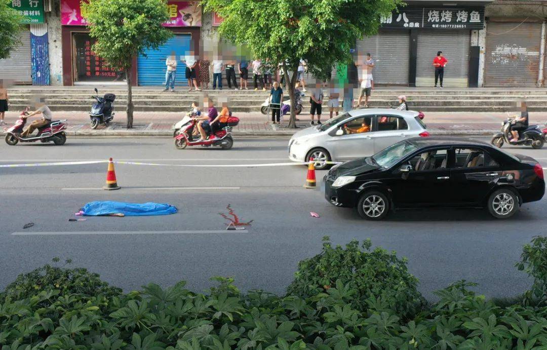 2021年度"十大交通事故案例",现场触目惊心