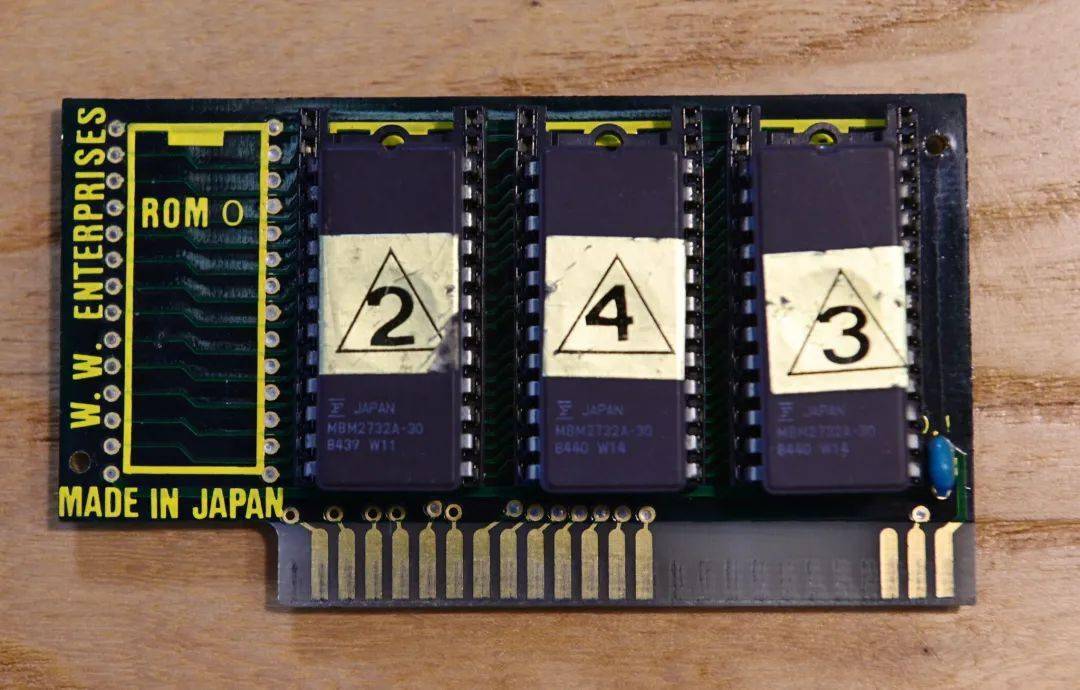 极客逻辑 GeekLogic - APPLE II 的影子——仿制机