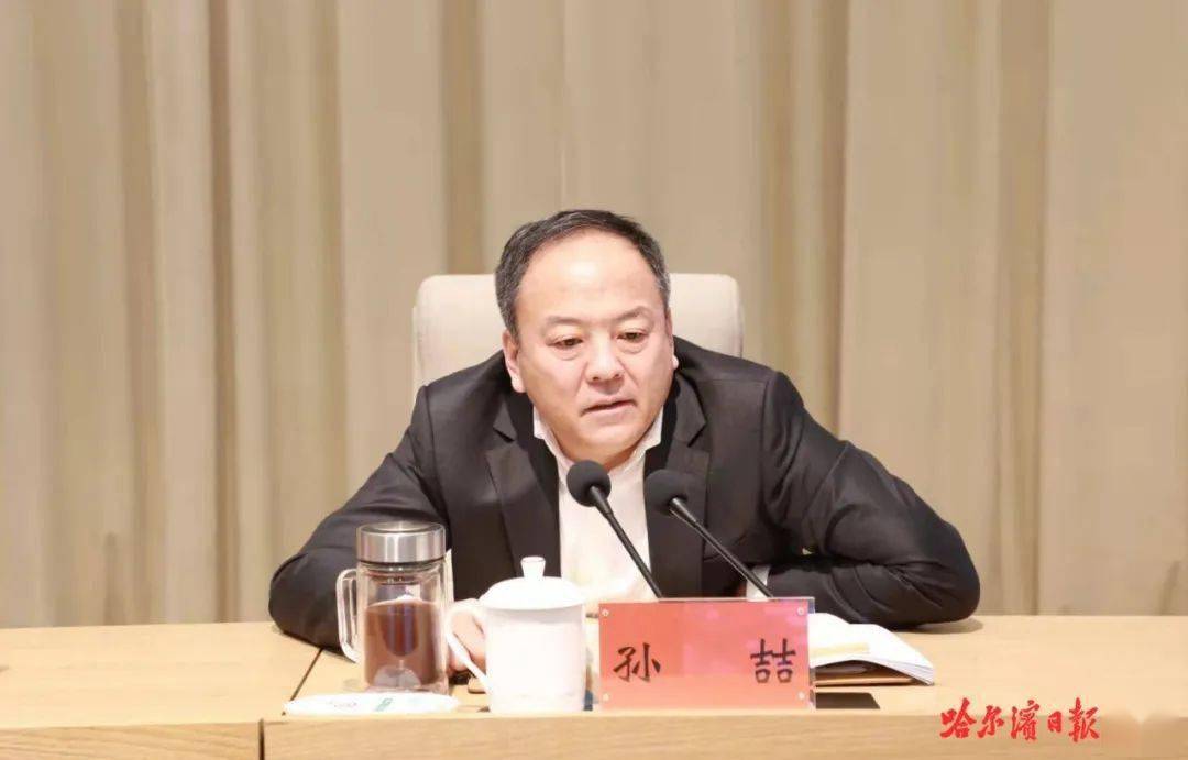 1月17日上午,省委常委,市委书记,市应对新冠肺炎疫情工作领导小组组长