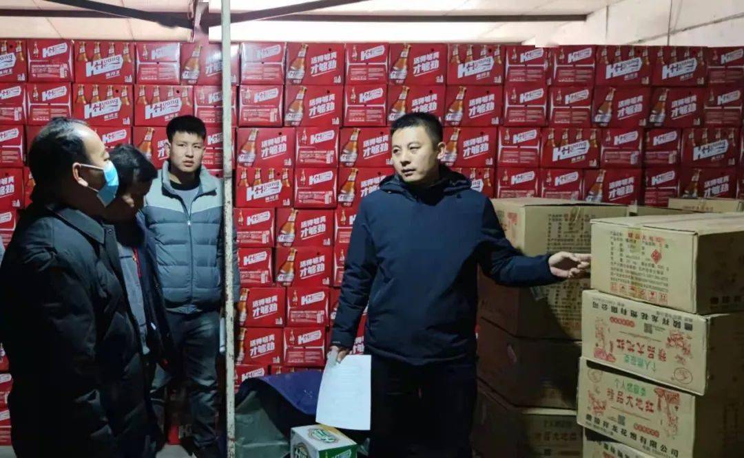 石嘴山警方近日连续查处多起烟花爆竹案_王某_非法_杨某