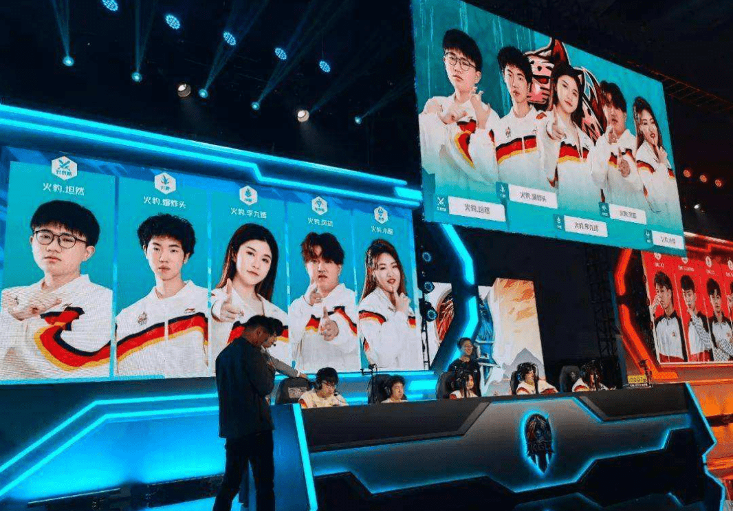 坦然曾自认为不如梓墨差点就被ksg买走如今成为estar新的未来