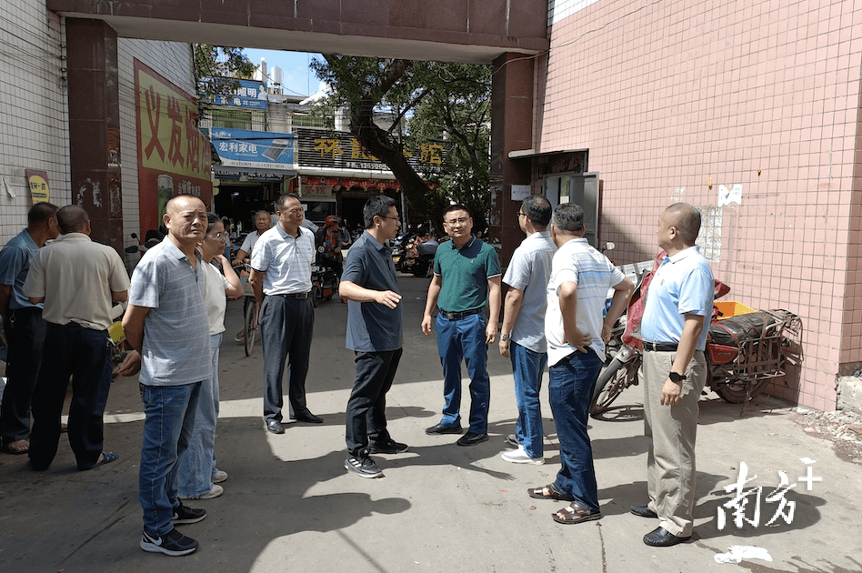 帮镇扶村翠亨组团扎进潮州磷溪镇深帮扶