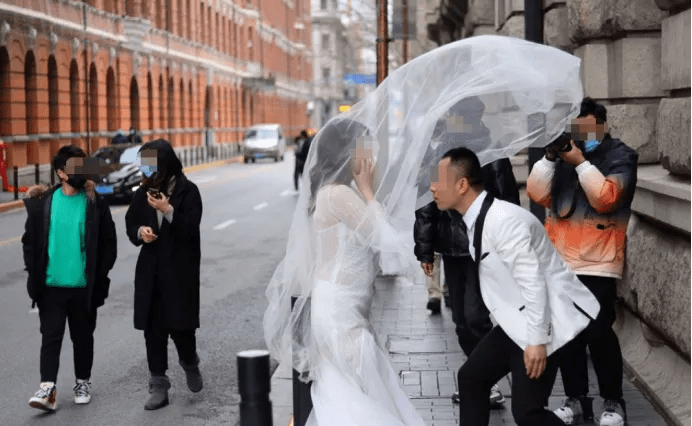 600�ڻ�ɴ��Ӱ�г��������������ĵ�