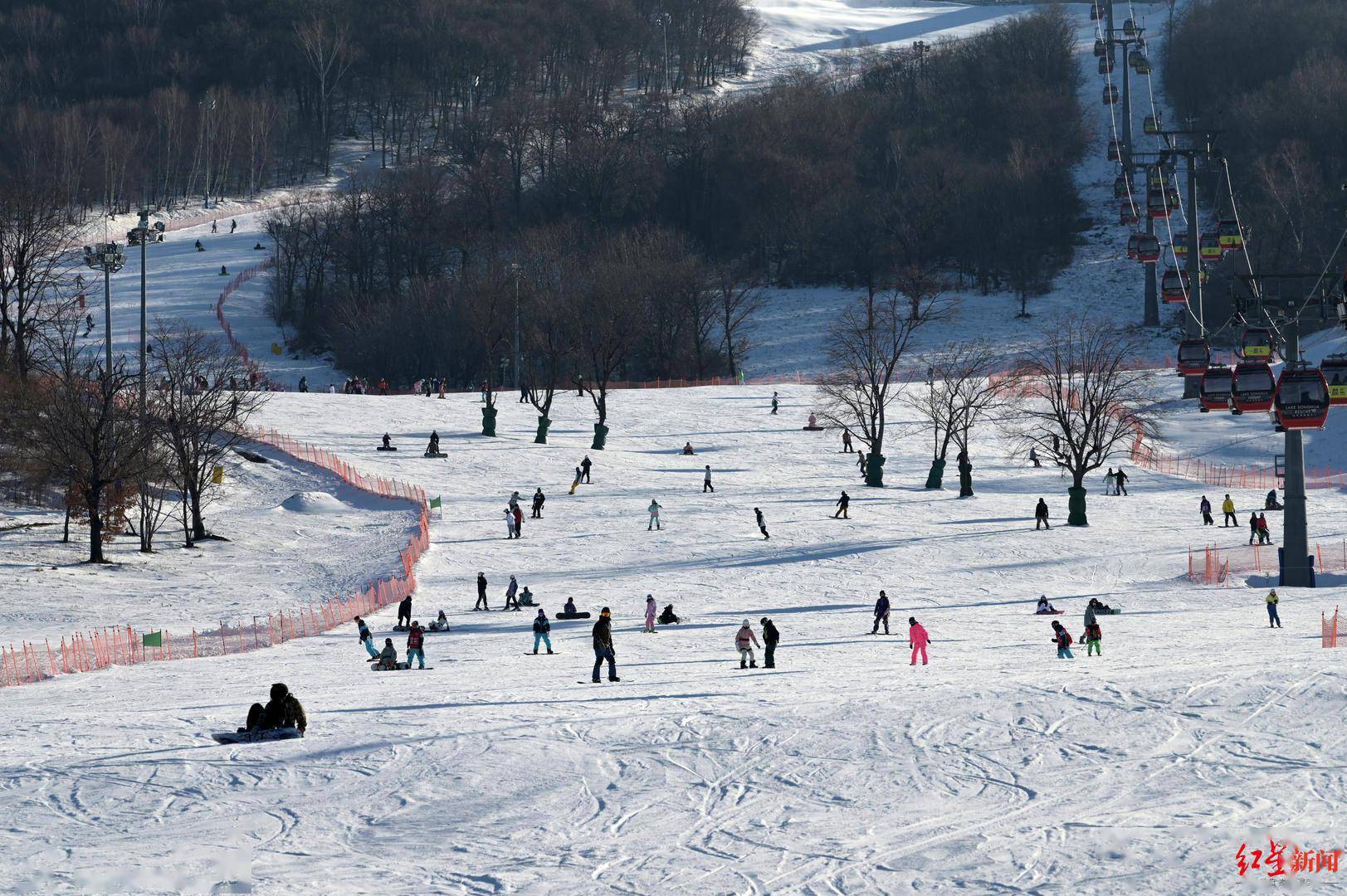 山路|天府冰雪丨每一条被冬雪覆盖的山路，都通向最美的春光