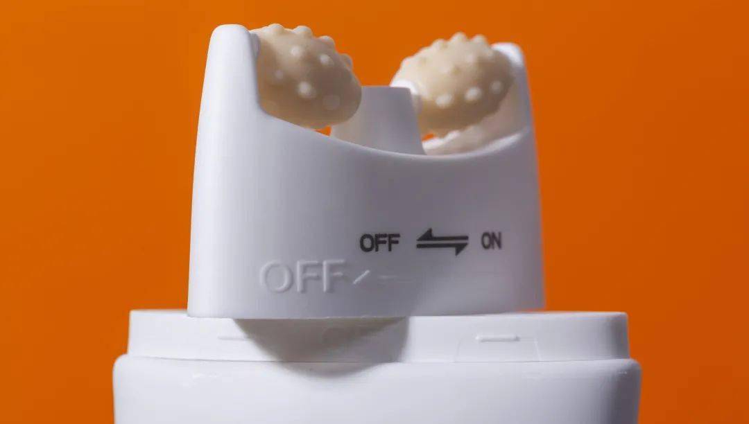 国货“显老”颈纹真的能“滚”掉!!430年的国货,一招get女明星“天鹅颈”!