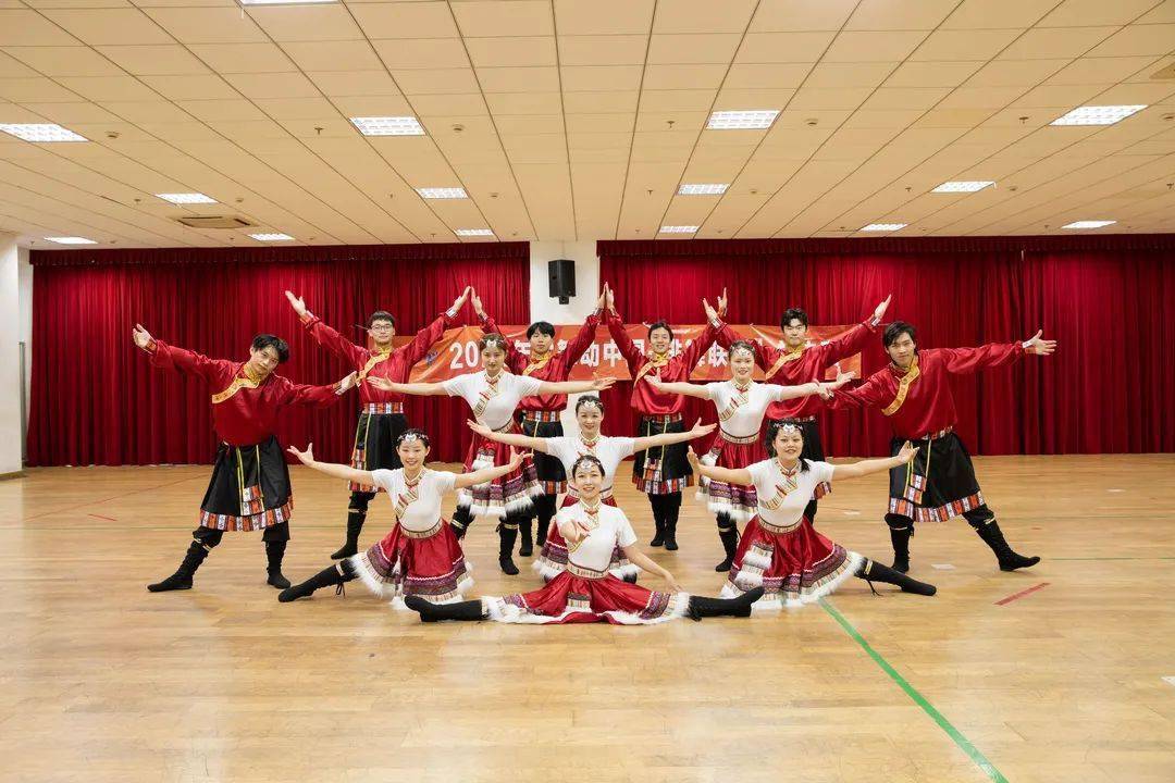 我校排舞代表队在2021年舞动中国排舞联赛总决赛中获特等奖