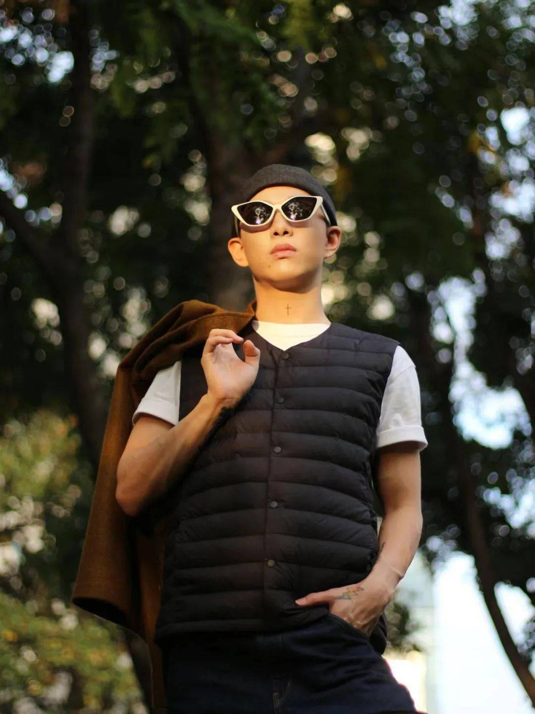 设计 显瘦10斤的羽绒服，百元内无敌！超大白鸭绒，蓬松保暖~