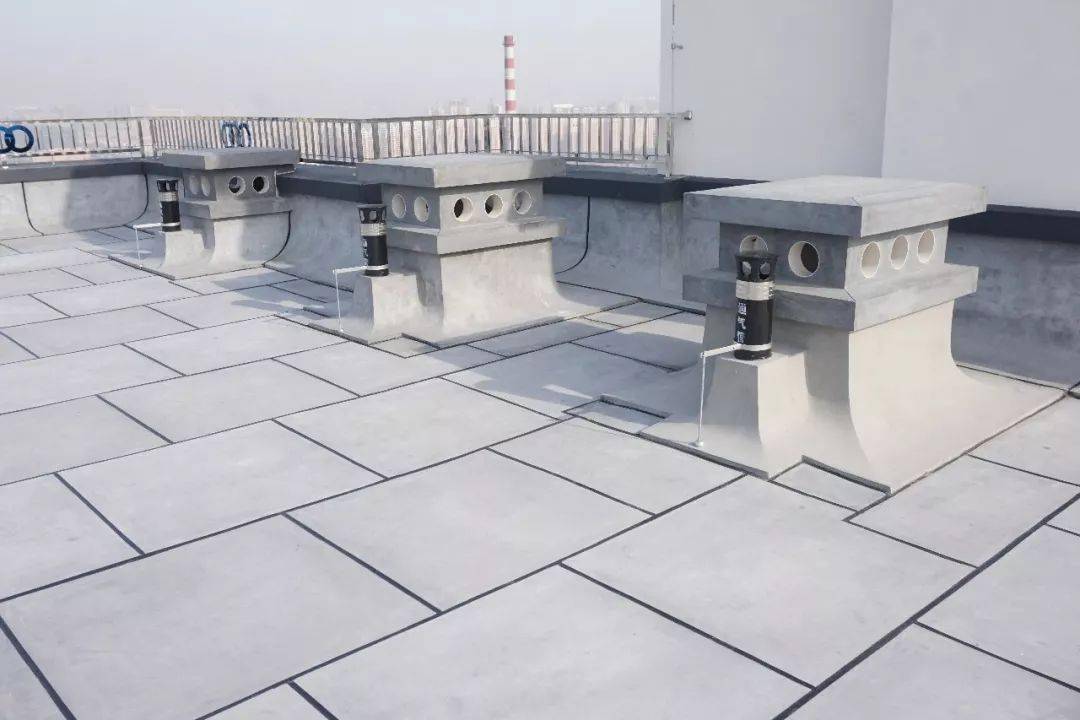 效果(雨花石)屋面r角效果屋面保护层涂刷地坪漆效果屋面保护层效果屋