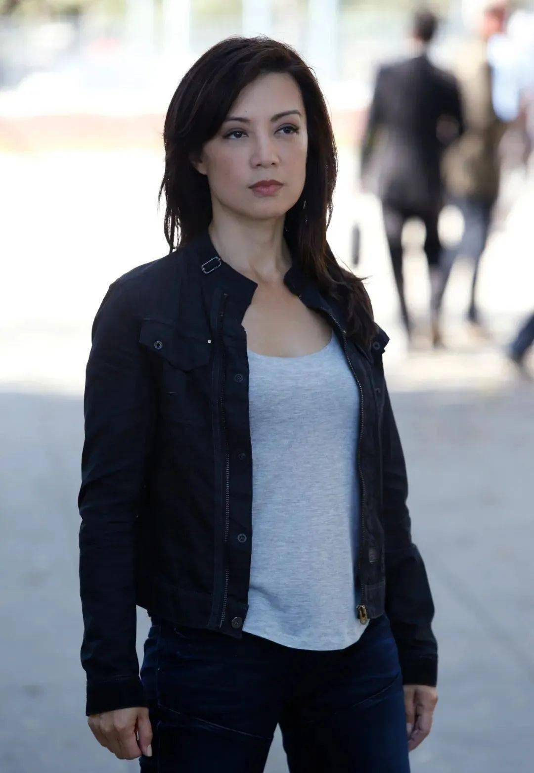 所有美国人都为她着迷一个59岁华裔女演员