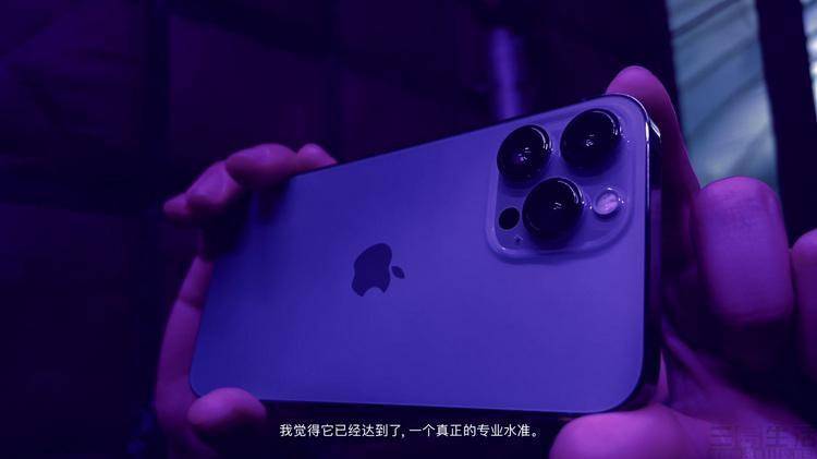 iPhone|苹果今年的贺岁档，选择用 iPhone “重制”《钢的琴》