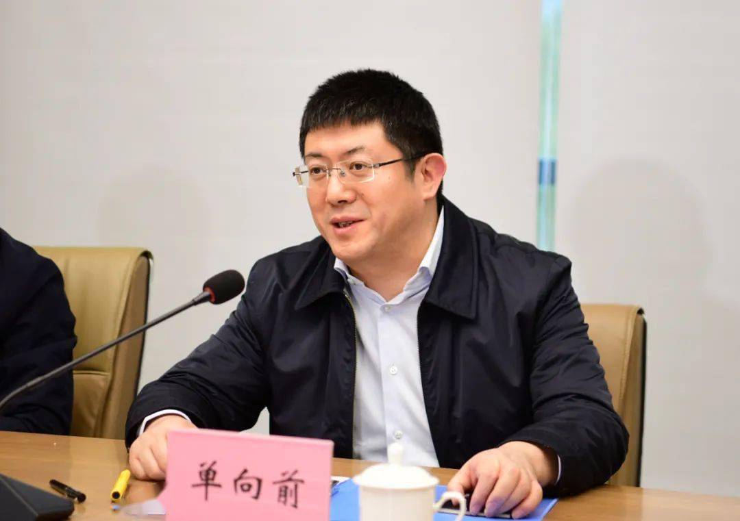 刚开始我们心里是没有底的."市经信局局长瞿辉坦言.