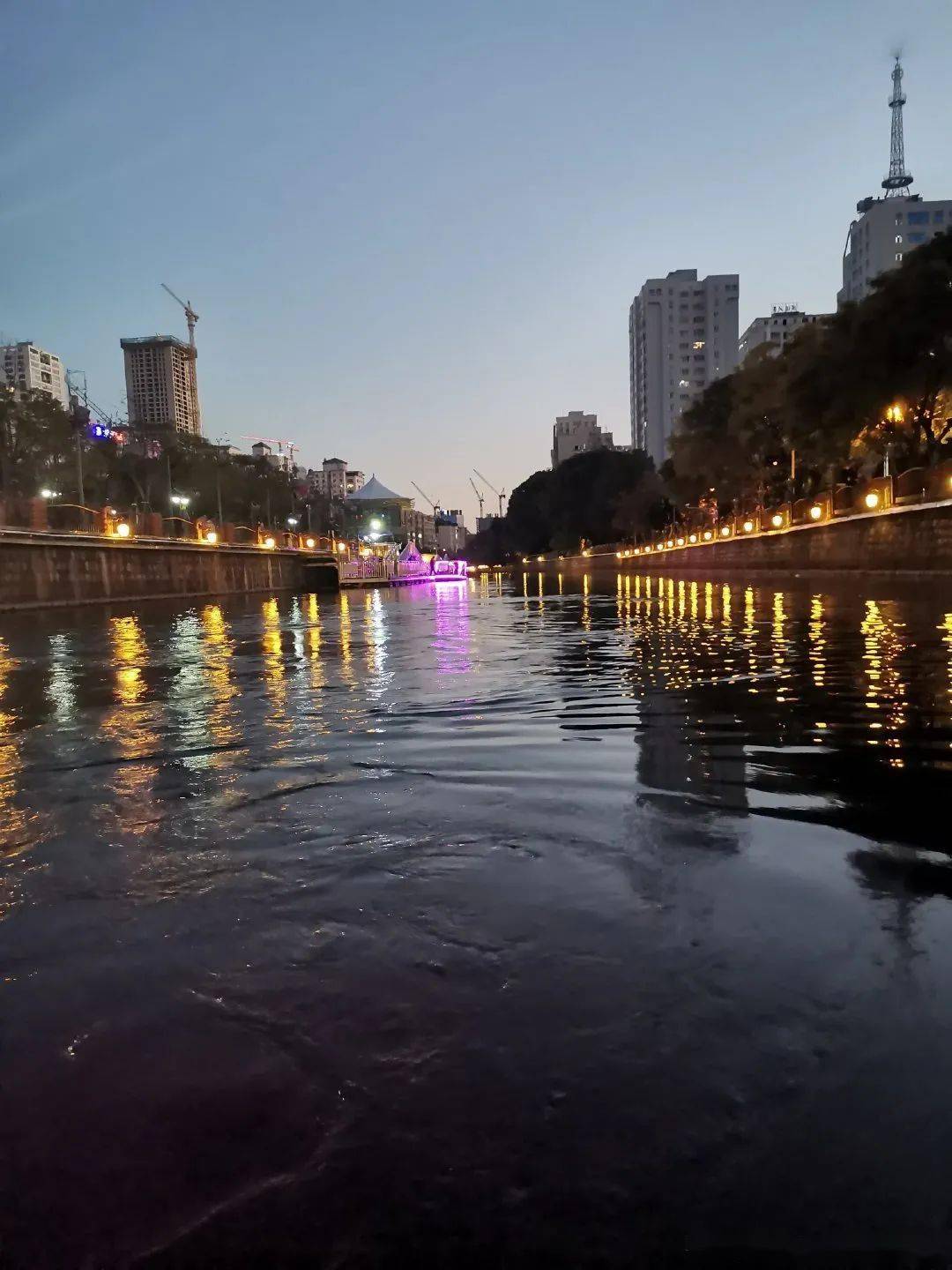 昆明盘龙江夜景图片